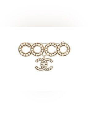 ChaneI. Faux Pearl Gold-Tone Metal Brooch With Dangle Logo.